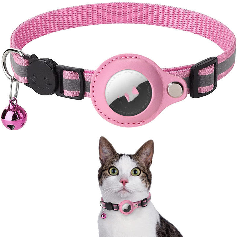 PurrHug™ Reflective AirTag Holder Collar