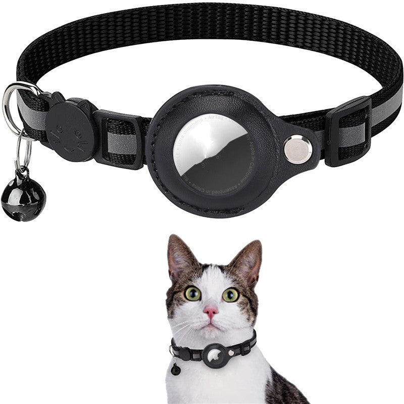 PurrHug™ Reflective AirTag Holder Collar